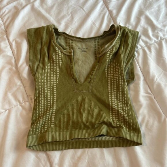 Tops - Chic Olive Green Crop Top